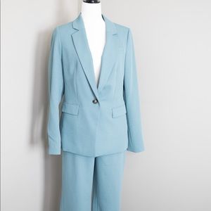 RW&CO Blazer and pants set. Blazer is US 10, Pants is US 6. NWT!
